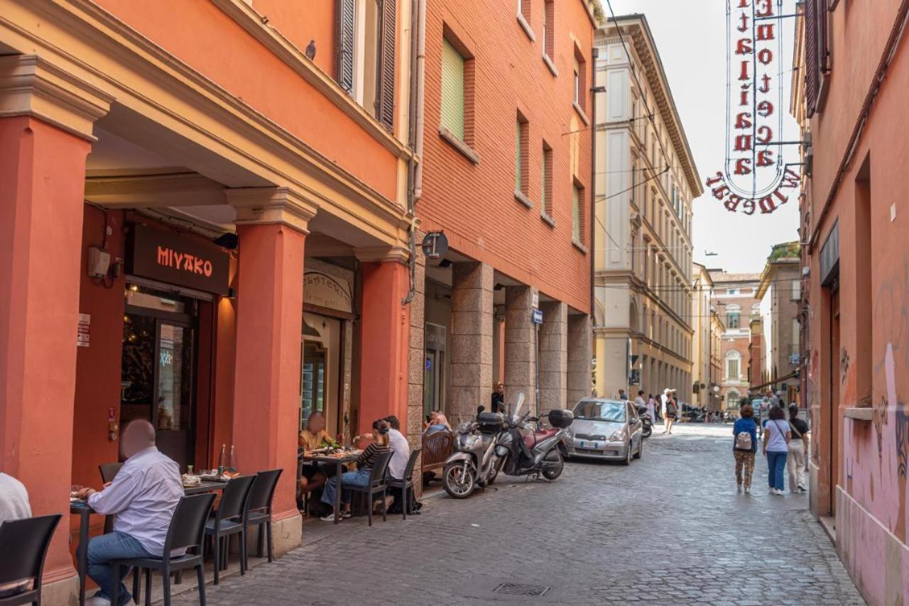 Piazza Nettuno Rooms Bolonia Zewnętrze zdjęcie